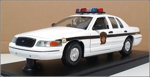 Classic Metal Works 1/24 Scale 26822C Ford Crown Victoria Police - Pennsylvania