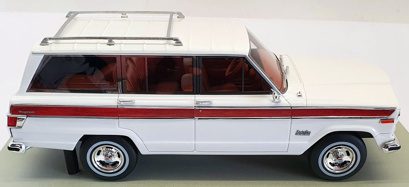LS Collectibles 1/18 Scale Model Car LS037C - 1979 Jeep Grand Wagoneer - White