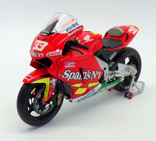 Minichamps 1/12 Scale 122 061033 - Honda RC211V M.Melandri MotoGP 2006