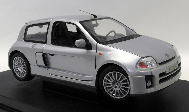 Eagles Race 1/18 Scale Diecast - 4500 Renault Clio V6 Street Version Grey