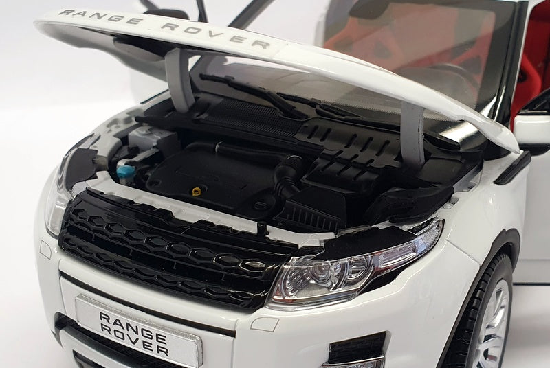 GT Autos 1/18 Scale Model Car RN141280 - 2011 Range Rover Evoque - White