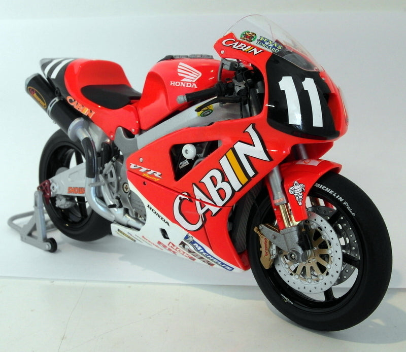 Minichamps 1/12 Scale Diecast 122 011446 Honda VTR 1000 Rossi Edwards Suzuka 01