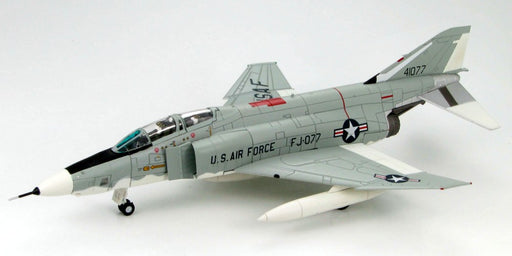 Hobby Master 1/72 Scale HA1954 - McDonnell Douglas RF-4C Phantom II
