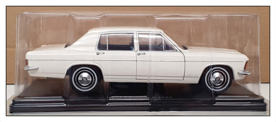 Hachette 1/24 Scale Diecast G1648013 - 1969 Opel Admiral B - White