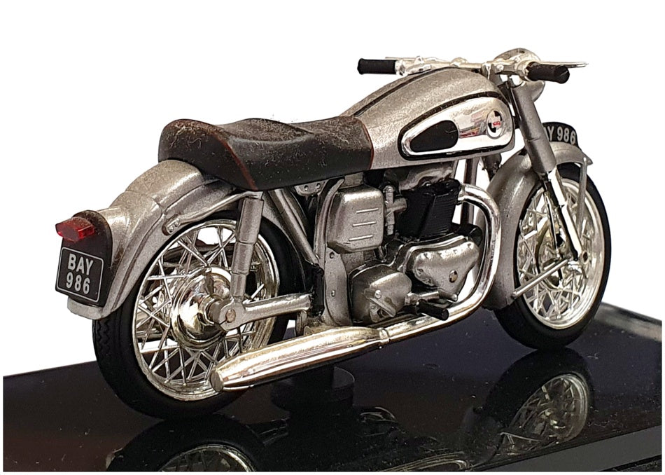 Atlas Editions 1/24 Scale 4 658 112 - 1956 Norton Dominator - Silver/Grey