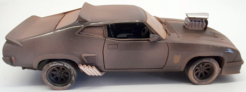 Greenlight 1/24 Scale Model Car 84052 - 1973 Ford Falcon XB