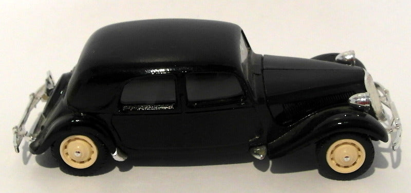 Corgi 1/43 Scale Diecast ADF3823 - Citroen 15CV - Black