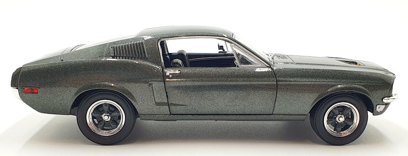 Greenlight 1/24 Scale 84038 - 1968 Ford Mustang Gt- Metallic Green