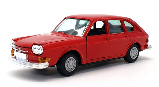 Gama 1/41 Scale Diecast 1125 - Volkswagen VW 411 - Red