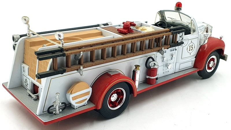 First Gear 1/34 Scale 19-2386 - 1960 Mack B-Model Pumper Baltimore F.D