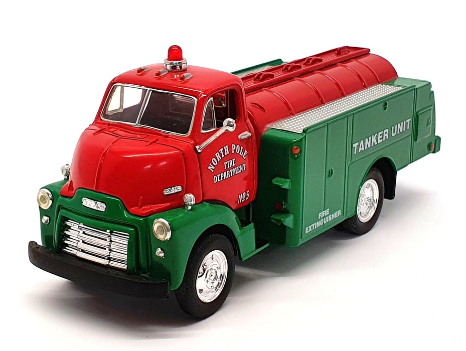 First Gear 1/34 Scale FE206 - 1952 GMC Fuel Tanker North Pole FD