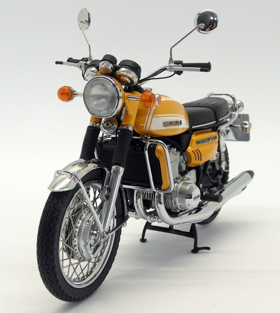 Minichamps 1/12 Scale Diecast 122 162100 Suzuki GT 750J Water Cooled 1972 Gold